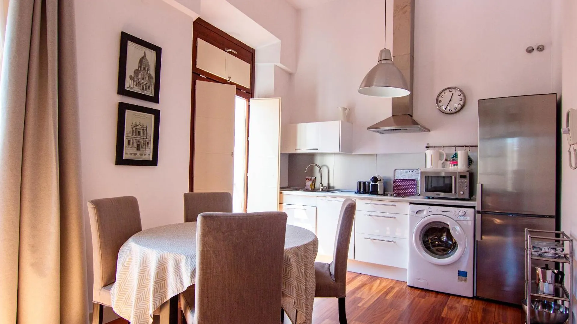 דירה Rentalsevilla Manuel Santiago